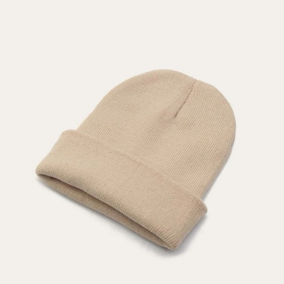 plain minimalist beanie - Picture 3 of 3